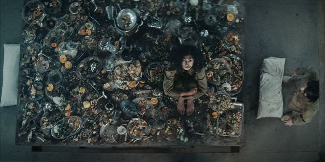 单一场景科幻电影_低成本高创意科幻片_异星战场电影