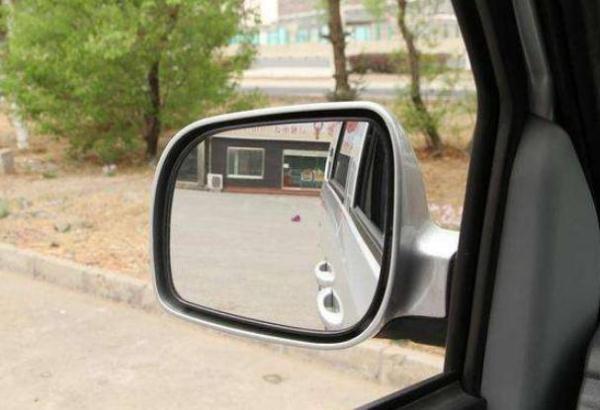 倒车入库教学_新手倒车技巧_新手驾车