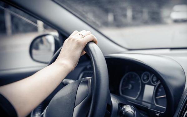新手驾车_新手司机上高速条件_新手如何安全上高速