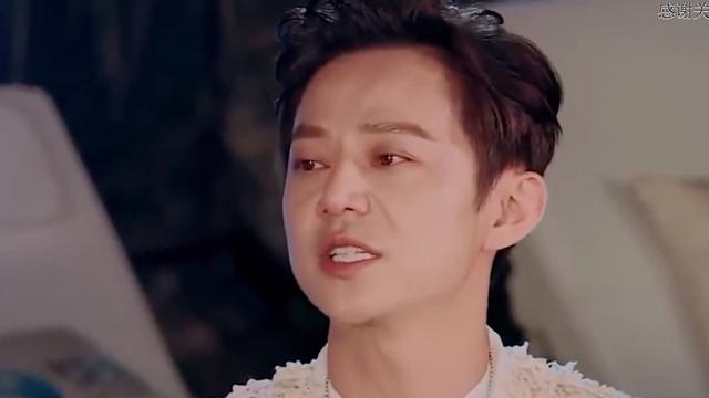 何炅视频_直播舞台危机处理_何炅吴泽林救场