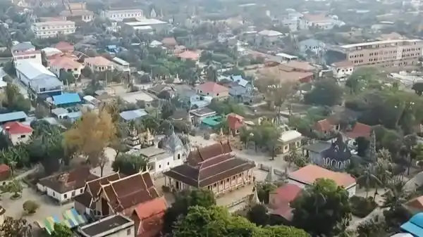 缅甸军方打击妙瓦底KK园区 逃离者进入泰国_妙瓦底KK园区突袭事件 逃亡者情况分析_kk园区超800人逃入泰国