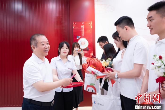 沈阳生育友好型社会公益活动_沈阳妇婴医院孕前检查_沈阳婚姻登记处免费孕前检查