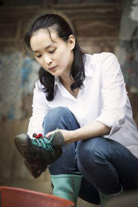 王艳 丈夫比她大11岁 继子王烁比她小8岁_王艳跟王志才的照片