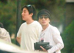 王艳 丈夫比她大11岁 继子王烁比她小8岁_王艳跟王志才的照片