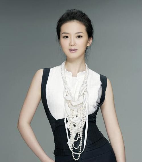 王艳跟王志才的照片_王艳 丈夫比她大11岁 继子王烁比她小8岁