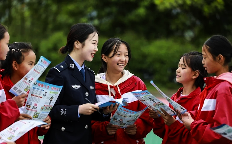 毕节平安建设_群众对六盘水综治环境变好的感想的新闻稿件_七星关区社会治理