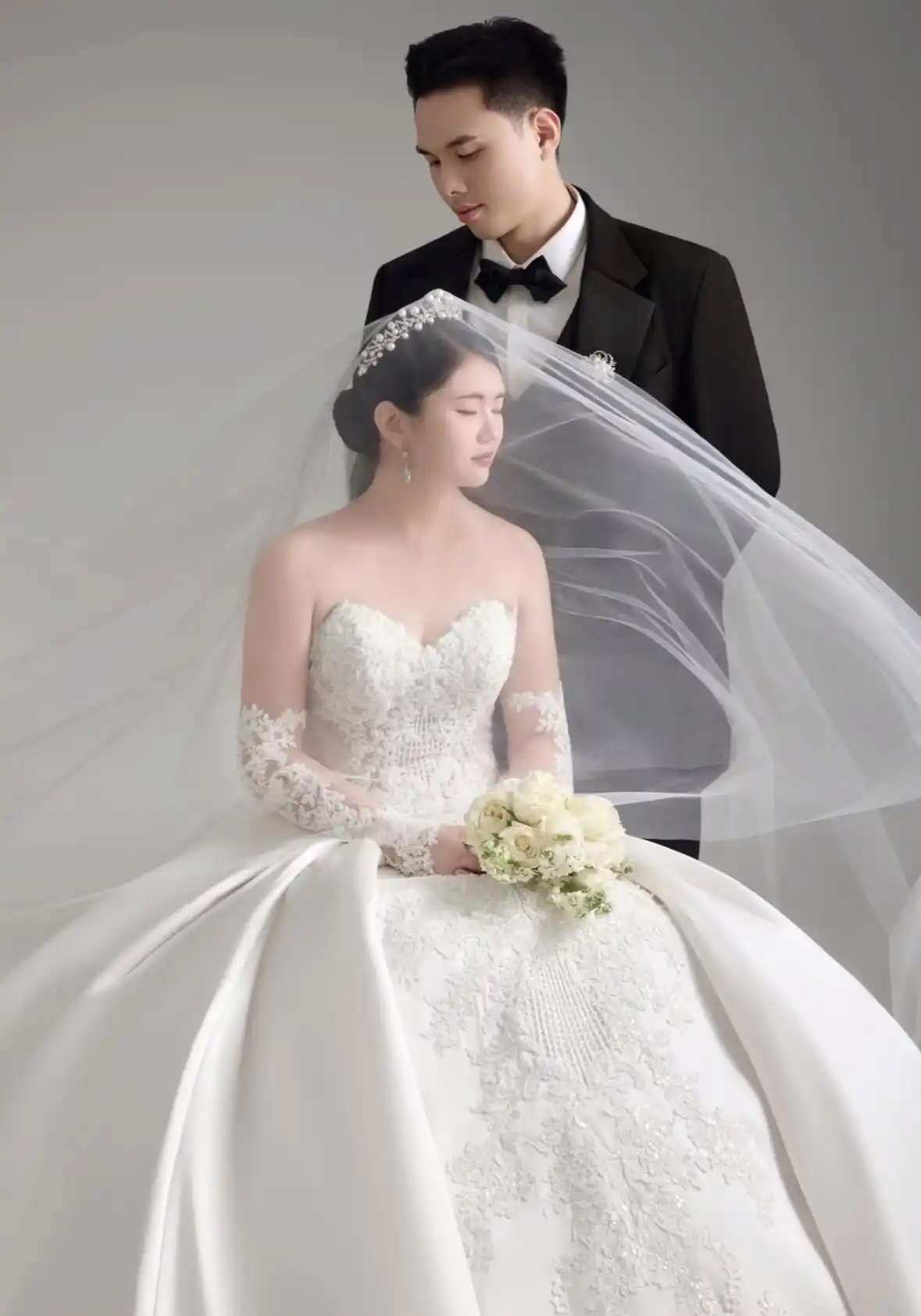 肥娟夫妇补办婚礼 网友坐了近10桌_广东湛江肥娟夫妇婚纱照_湛江肥娟夫妇婚礼