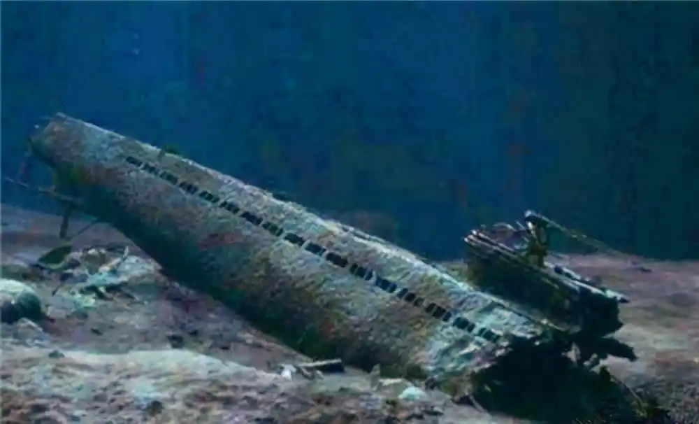 潜艇水下航行风险_库尔斯克核潜艇事故_印尼海军209型潜艇失联事故
