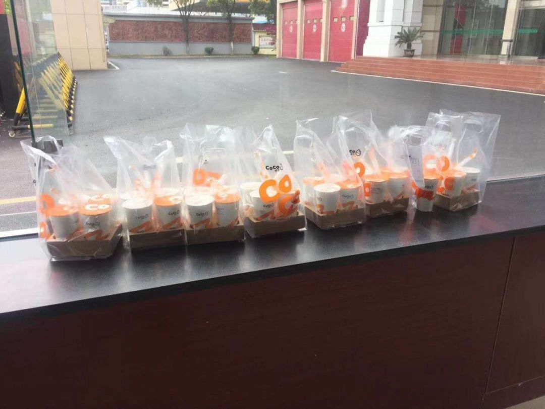 四川凉山救火英烈追悼会_各地消防官微头像变灰色缅怀_给消防官兵感谢祝福