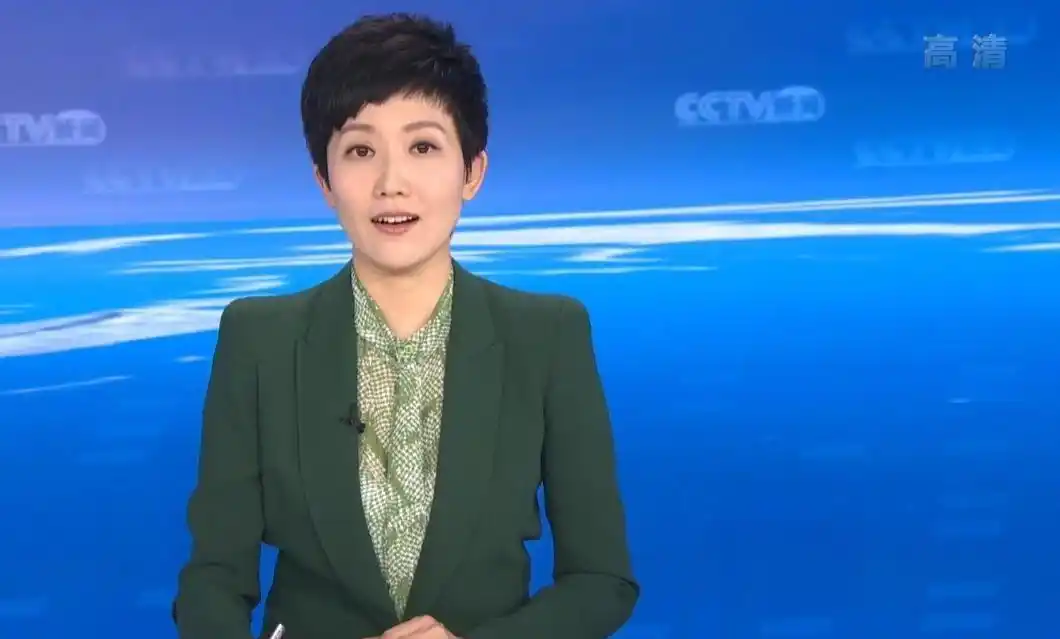 李梓萌董倩李文静等女主持风采展示_当代女性传媒行业杰出主持人名单_cctv13晚间新闻女主持人