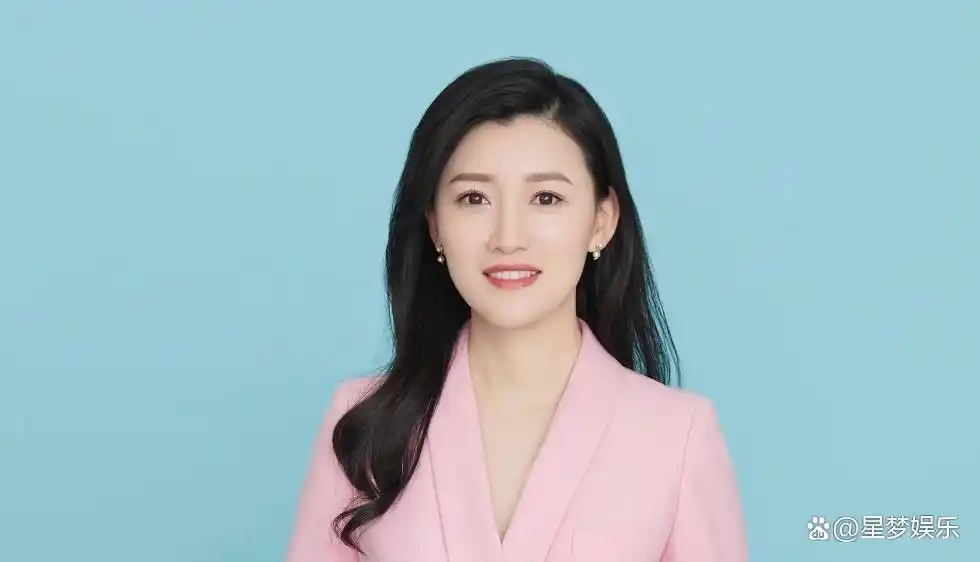 王曦梁央视主持人_央视女主持人_cctv13晚间新闻女主持人