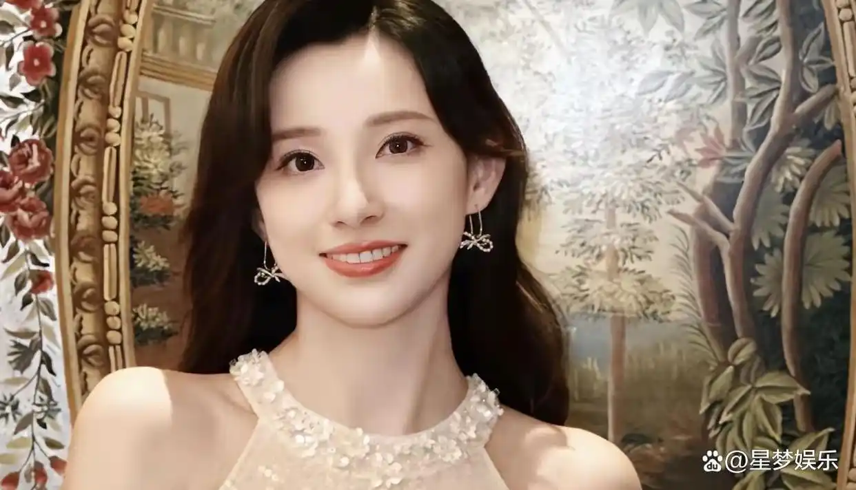 王曦梁央视主持人_cctv13晚间新闻女主持人_央视女主持人