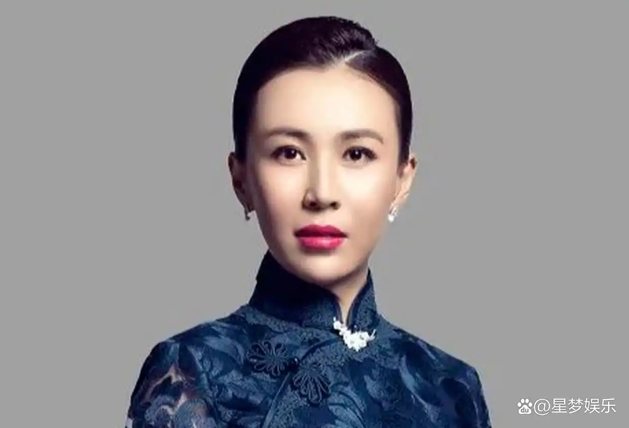 央视女主持人_王曦梁央视主持人_cctv13晚间新闻女主持人