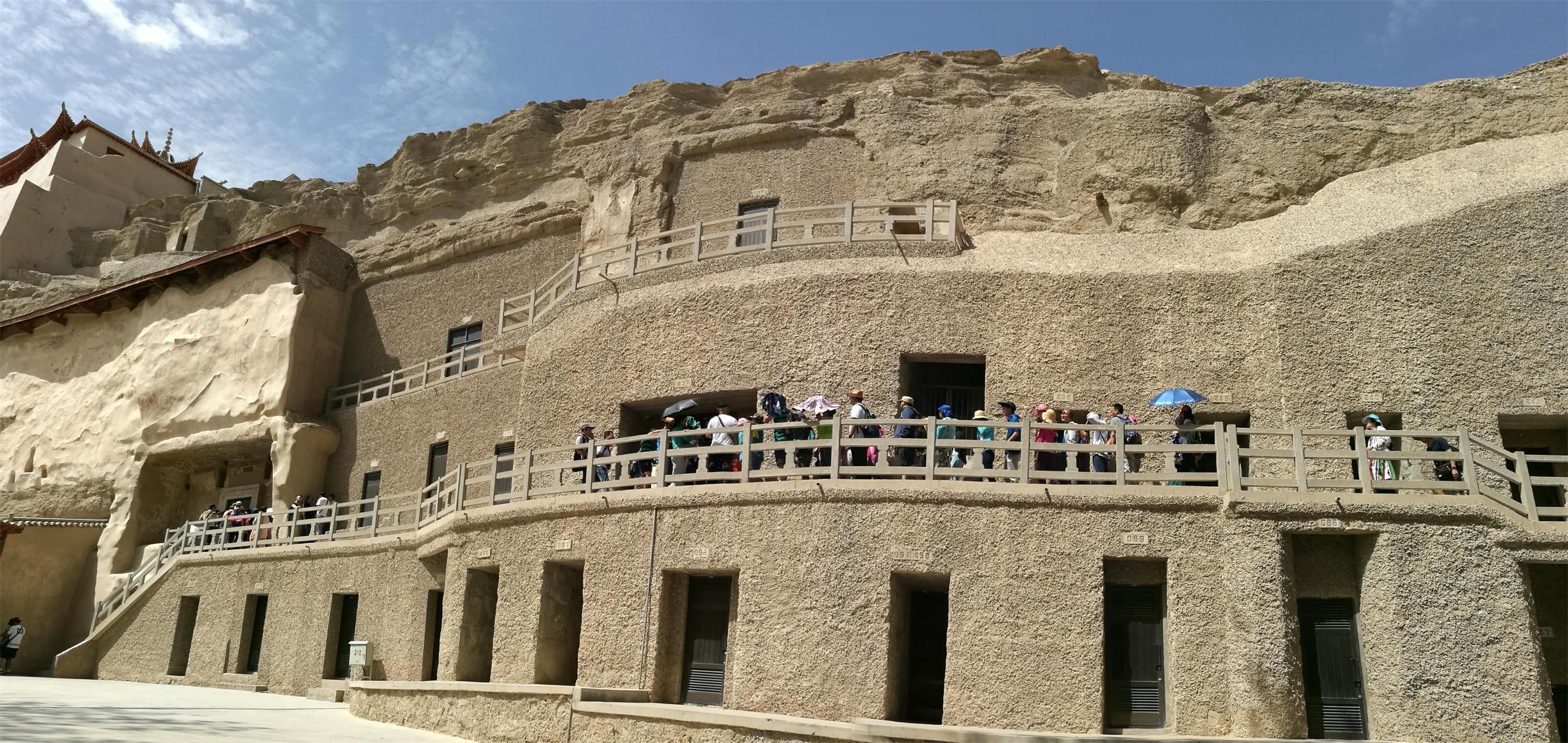 敦煌莫高窟介绍_敦煌壁画特点_敦煌莫高窟历史沿革