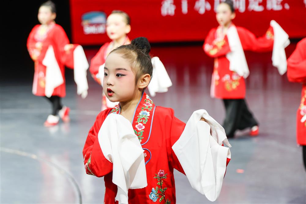 上海京剧团王珮瑜瑜音社京剧小科班_上海少儿学京剧机构_上海戏曲学校
