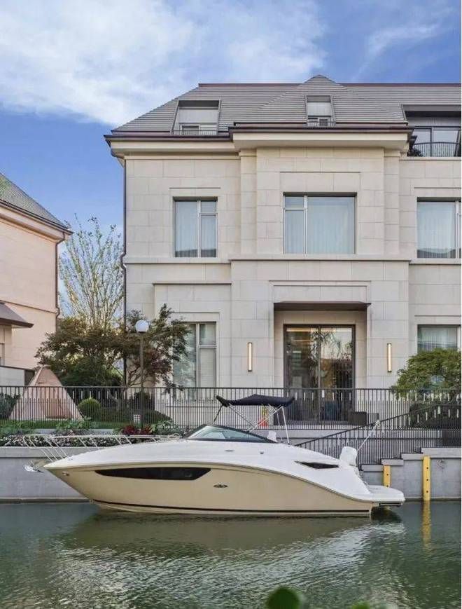 兰香湖贰号_上海临港高端住宅_上海临港港城新天地