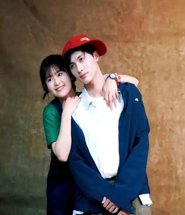 王雷雷和冯珏_王译磊翟莹莹新剧_翟莹莹演技