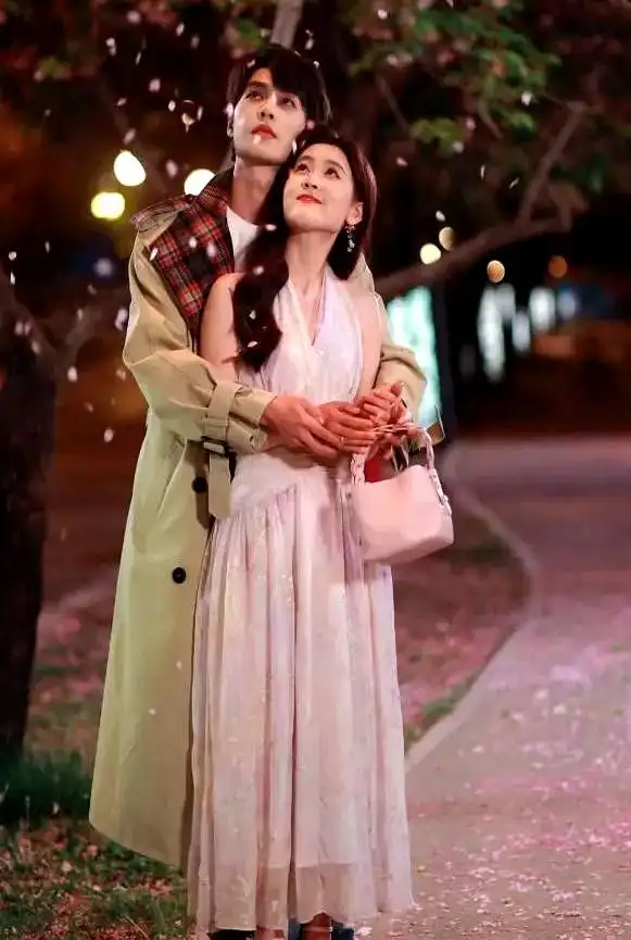 王译磊翟莹莹新剧_翟莹莹演技_王雷雷和冯珏