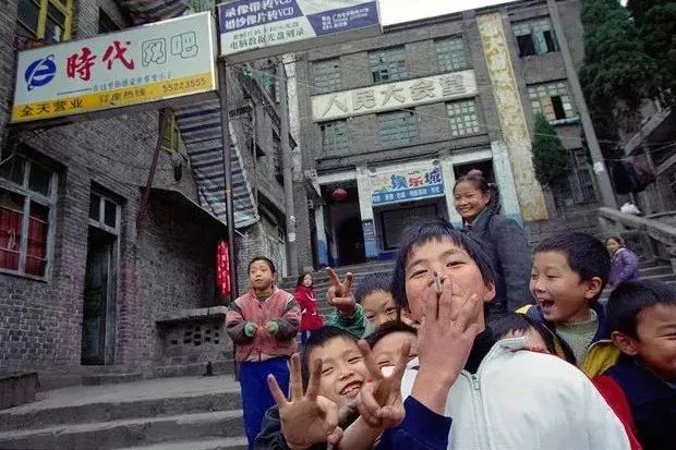 把网吧的游戏复制到自己电脑_网吧历史发展_网吧经济价值