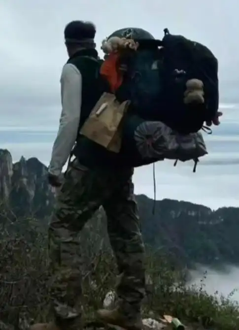 男子徒步南太行坠崖遇难 救援人员：在水潭底部找到丨封面深镜