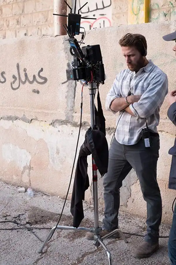 战地记者电影_战地记者抽烟镜头最多电影_私人战争玛丽科尔文真实经历