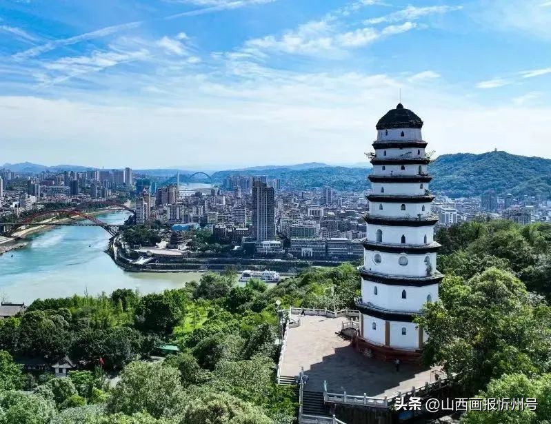 穆青生平新闻写作中的特点_如何做新时代的大记者_新时代记者成长之道