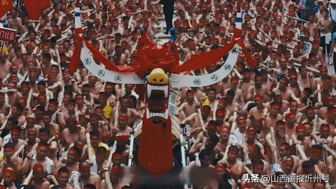 如何做新时代的大记者_新时代记者成长之道_穆青生平新闻写作中的特点