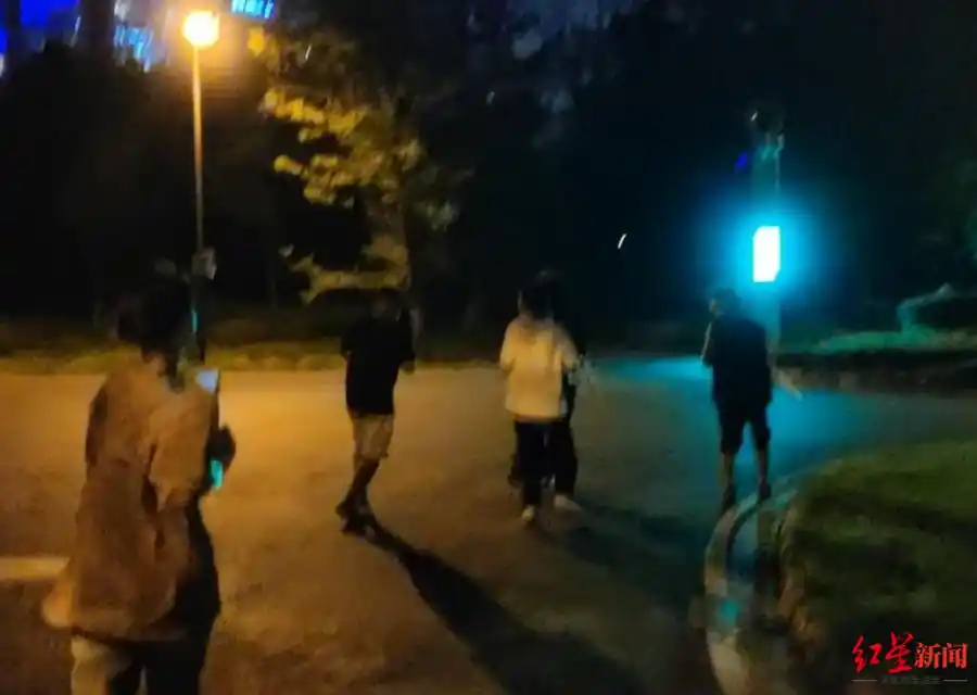 躲猫猫游戏大全_共享位置捉迷藏游戏_新型线下躲猫猫