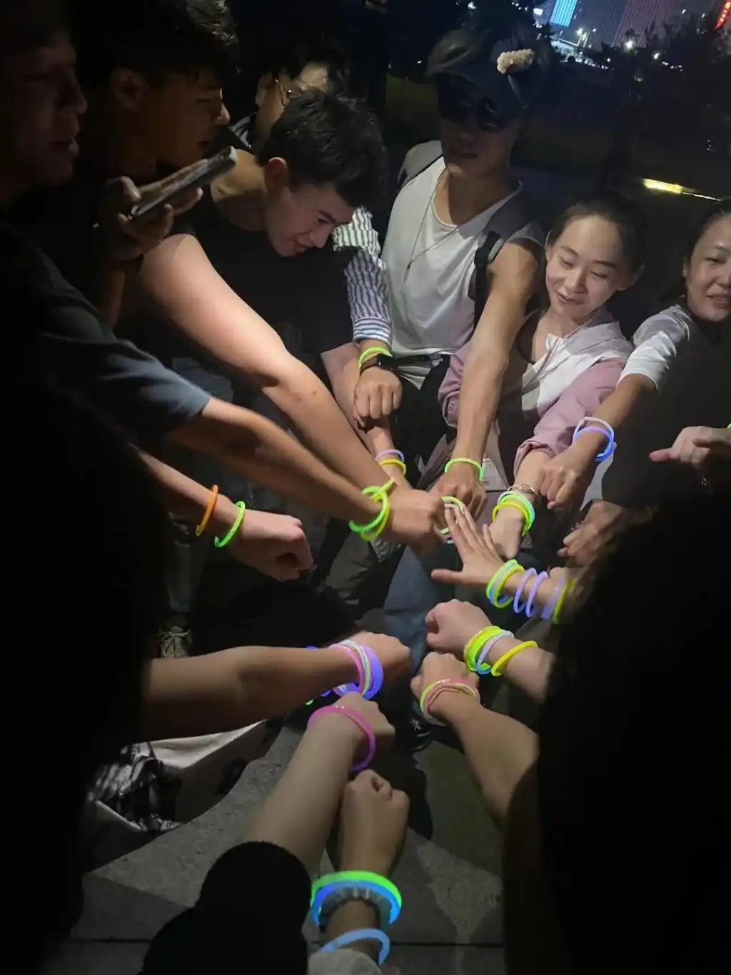 青岛成人版躲猫猫_高德地图共享位置躲猫猫_躲猫猫游戏大全