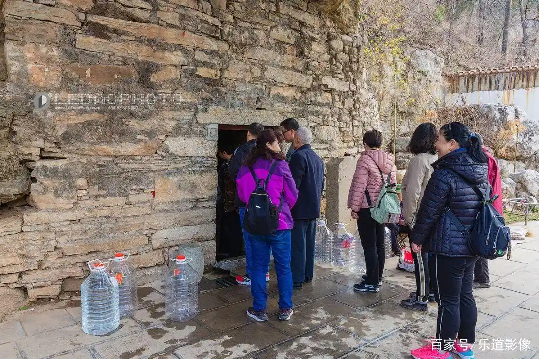 晓露泉_晓露泉旁边的泉_长清区晓露泉