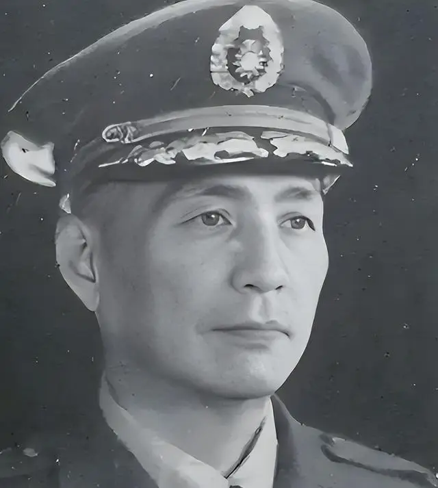 沉默的荣耀刘咏尧 爷爷刘若英 传奇一生_《沉默的荣耀》中刘咏尧是刘若英爷爷