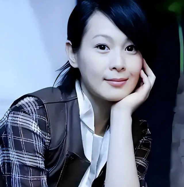 沉默的荣耀刘咏尧 爷爷刘若英 传奇一生_《沉默的荣耀》中刘咏尧是刘若英爷爷