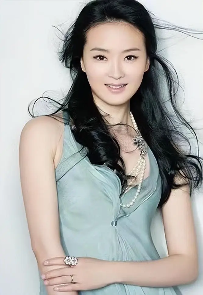 王志才比王艳大多少_王艳豪门婚姻的真相_王艳嫁入豪门后的生活