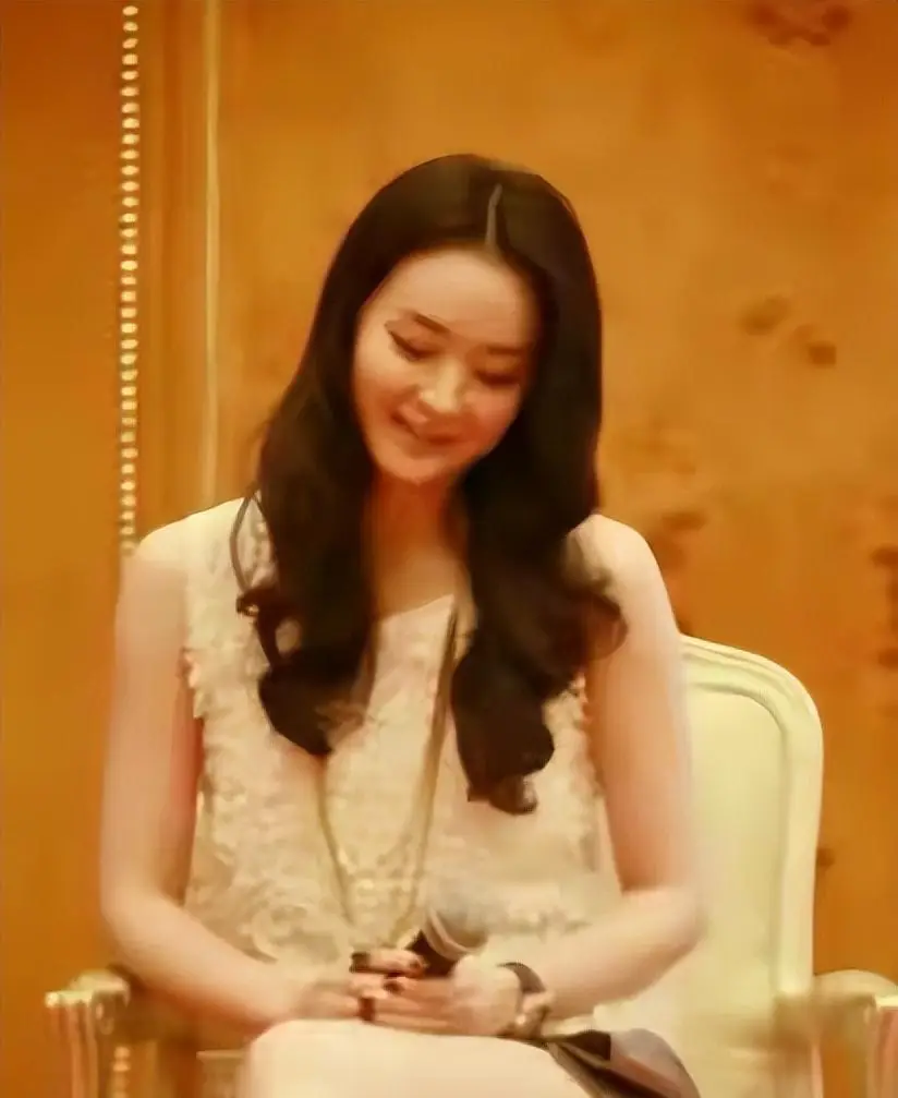 王艳豪门婚姻的真相_王艳嫁入豪门后的生活_王志才比王艳大多少