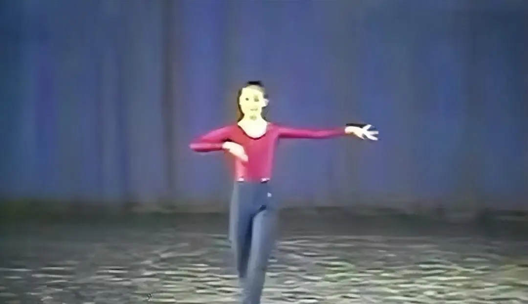 王艳豪门婚姻的真相_王艳嫁入豪门后的生活_王志才比王艳大多少