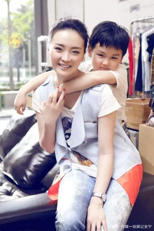 王艳豪门生活_王艳婚姻幸福吗_王志才比王艳大多少