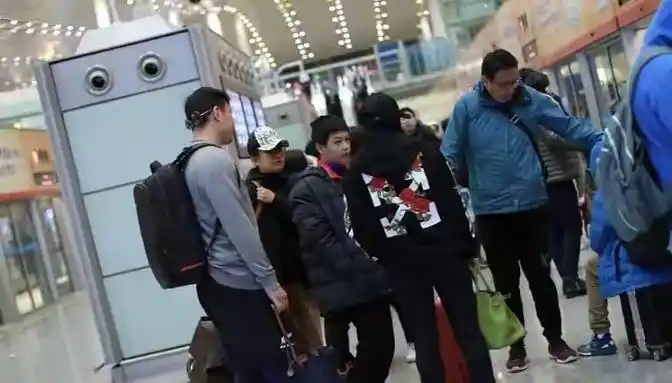 王艳王志才爱情故事_王志才比王艳大多少_25年婚姻长跑