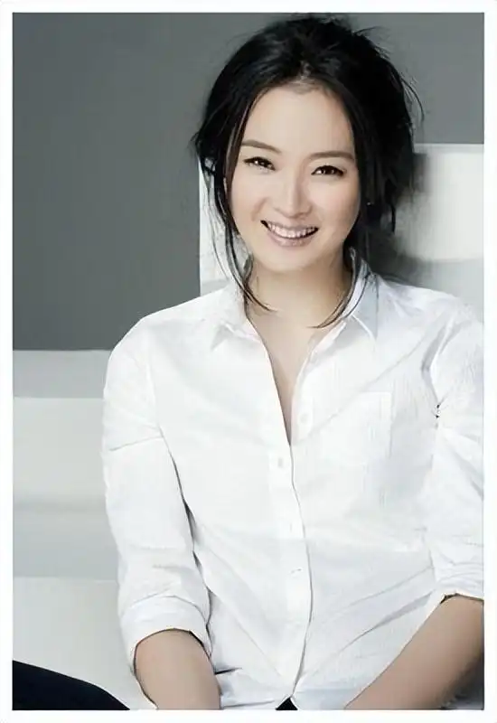 王艳 事业 发展历程_王艳 丈夫 王志才 早年经历_王志才比王艳大多少