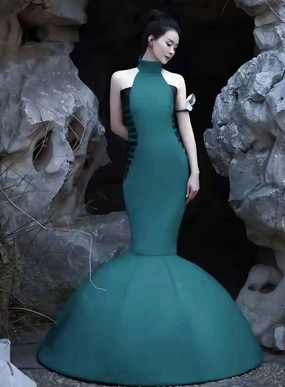 王艳 事业 发展历程_王艳 丈夫 王志才 早年经历_王志才比王艳大多少