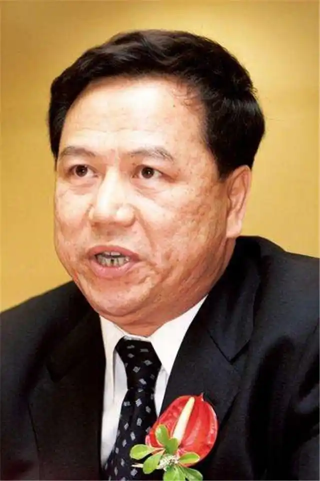 王志才比王艳大多少_王艳 丈夫 王志才 早年经历_王艳 事业 发展历程