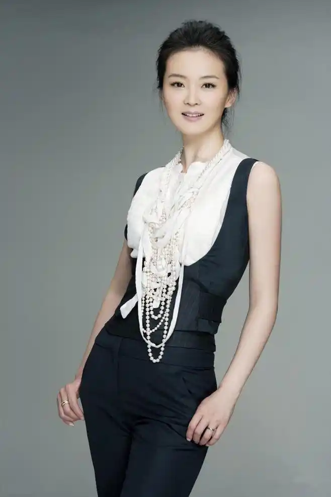 王艳 早年经历_王志才比王艳大多少_王艳 舞蹈生涯