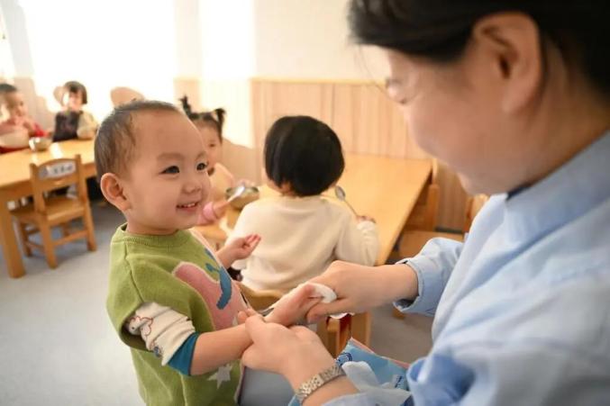 高校开设“带娃”专业，是对社会需求的回应