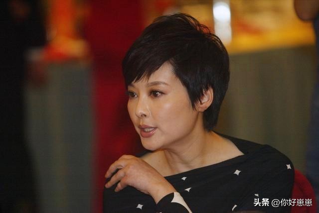 徐威袁立感情纠葛_袁立和徐威有孩子吗_徐威张怡宁婚姻故事