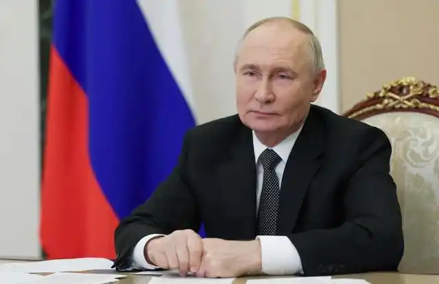 王毅同美国国务卿鲁比奥通电话_王毅同美国国务卿鲁比奥通电话_中国青年报青年早新闻