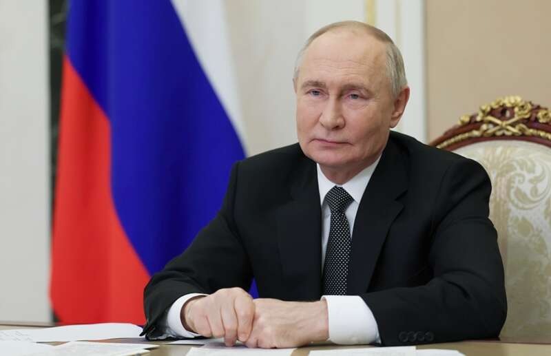 王毅同美国国务卿鲁比奥通电话_王毅同美国国务卿鲁比奥通电话_中国青年报青年早新闻