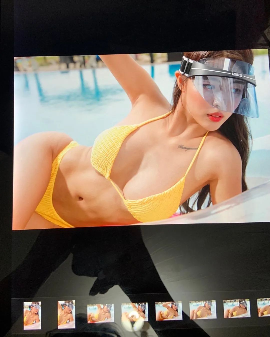 韩国美女赛车手郑宥娜_郑宥娜汽车测评视频_youna