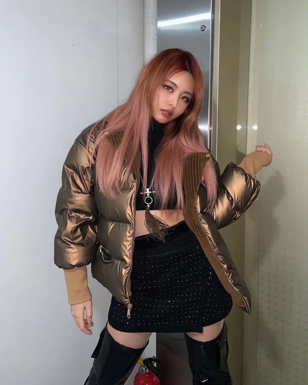 郑宥娜汽车测评视频_韩国美女赛车手郑宥娜_youna