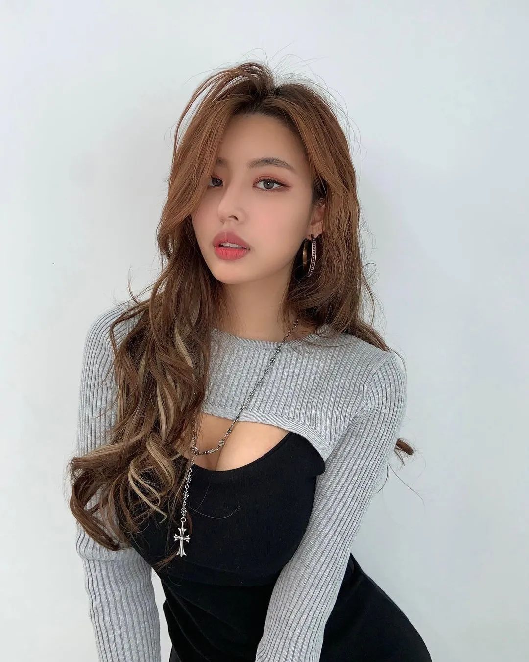 郑宥娜汽车测评视频_韩国美女赛车手郑宥娜_youna