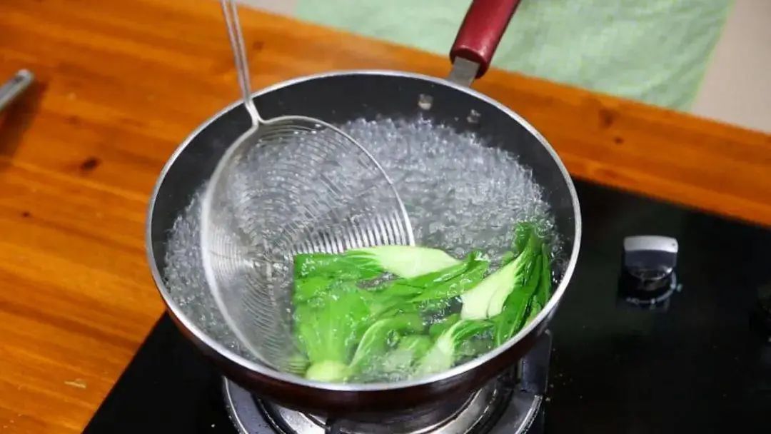 焯水技巧_哪些食材需要焯水_这6类必须焯水的食物要知道