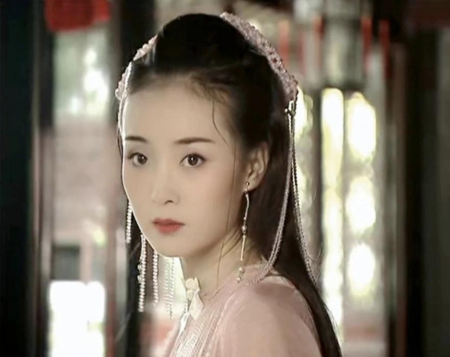 王艳 早期婚姻经历_王艳王志才结婚照片_王艳 复出带货